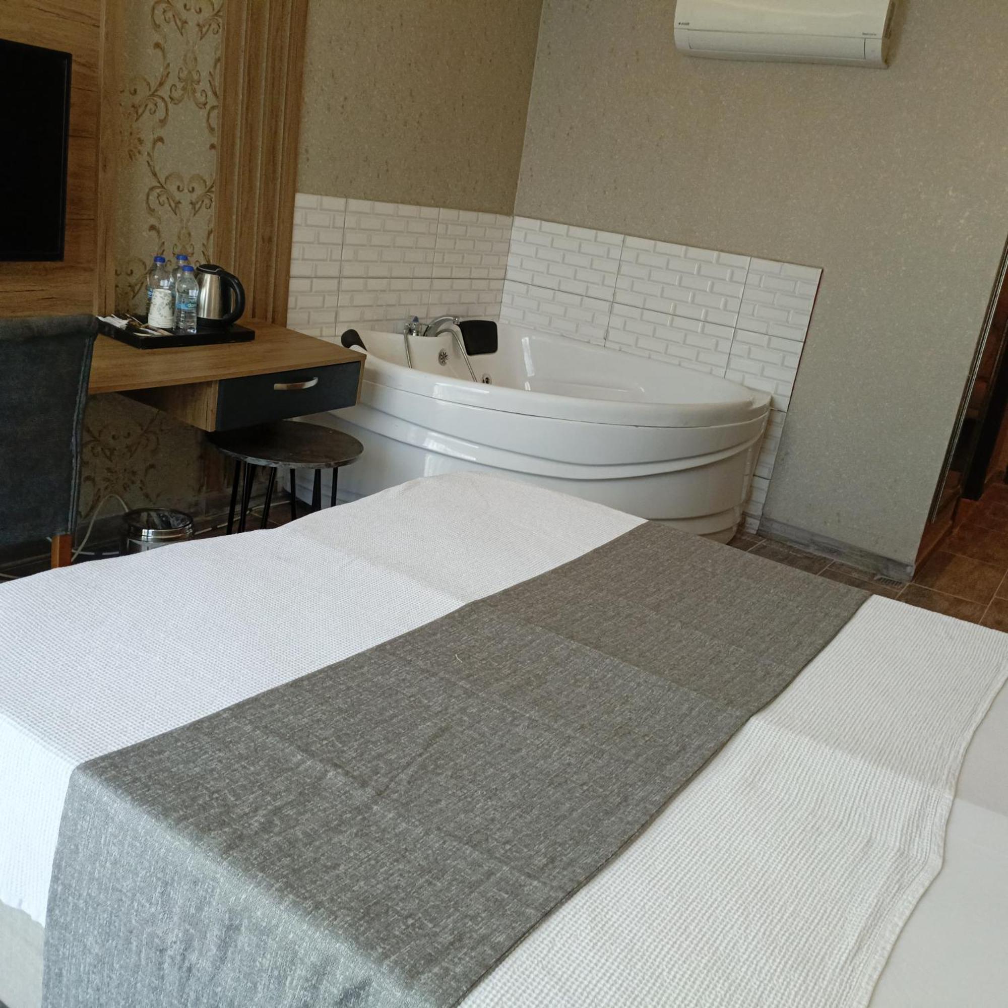 Rush Hotel Истанбул Екстериор снимка